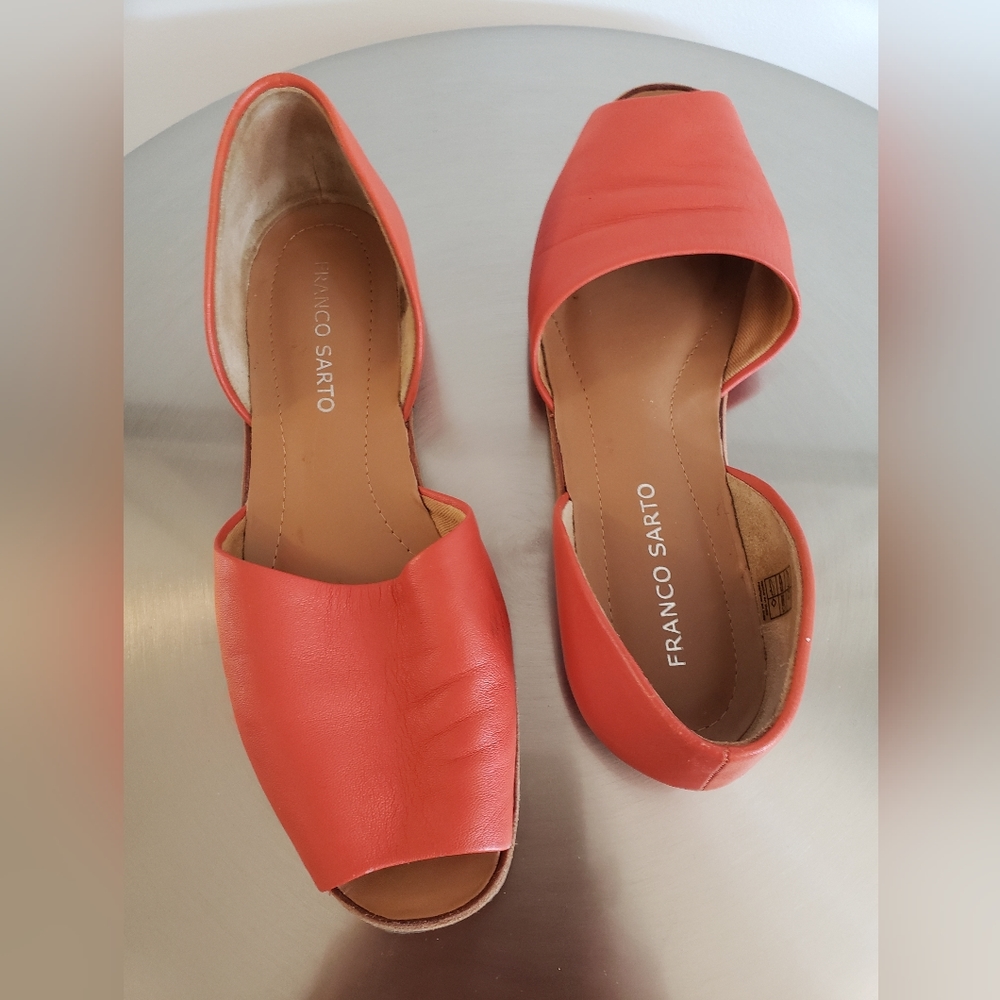 Franco Sarto flat slip ons
